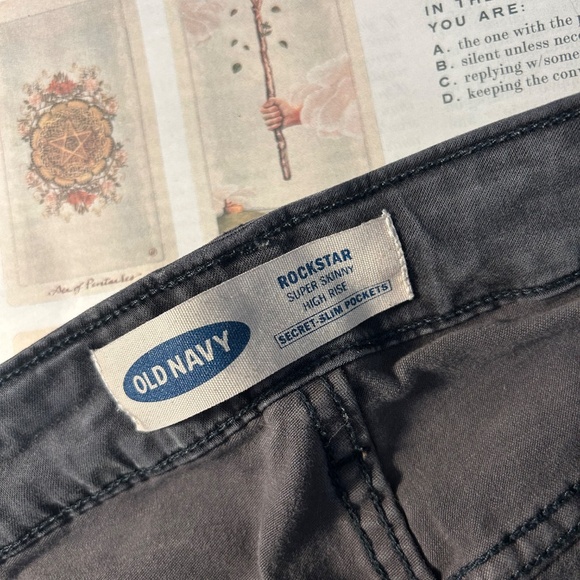 Old Navy Rockstar pants - Picture 4 of 4